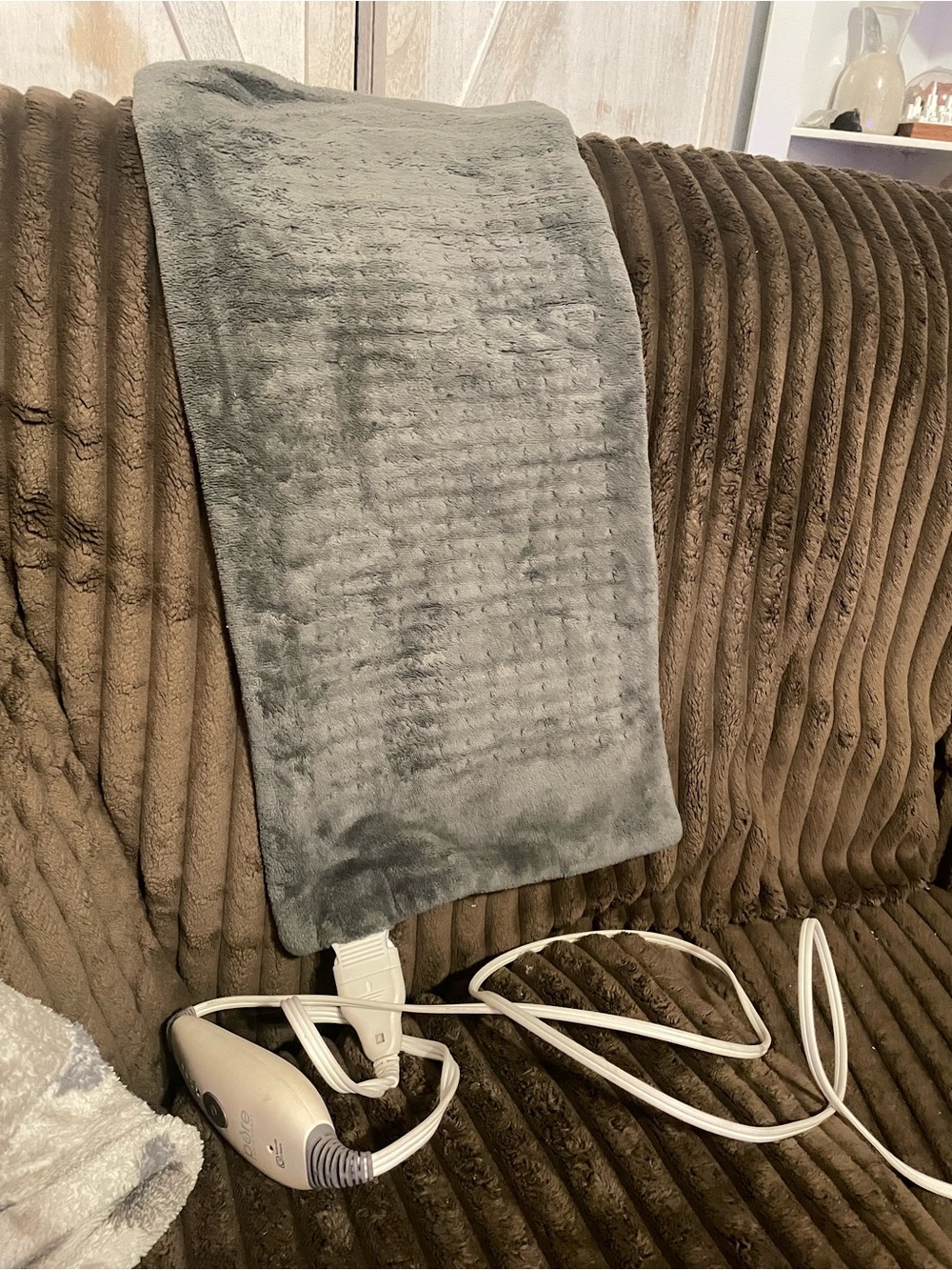 Electric Heating Pad with Controller - Gray Plush Comfort